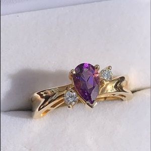 NWOT 14KY Genuine Pear Shaped Amethyst & Dia. Ring